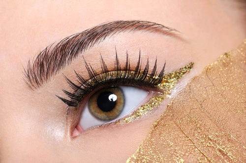 Eyelash extensions at V Nail Bar & Lash Marietta